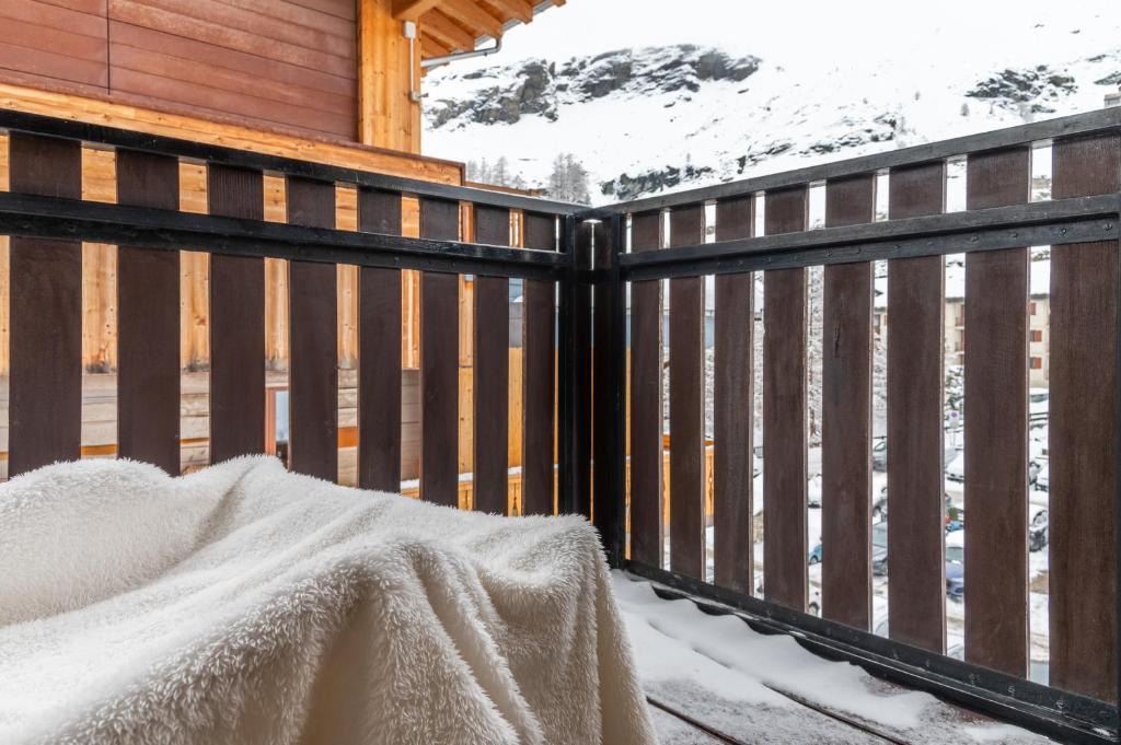 HelloCHALET - Front Row with balcony overlooking the Cretaz slopes - 2
