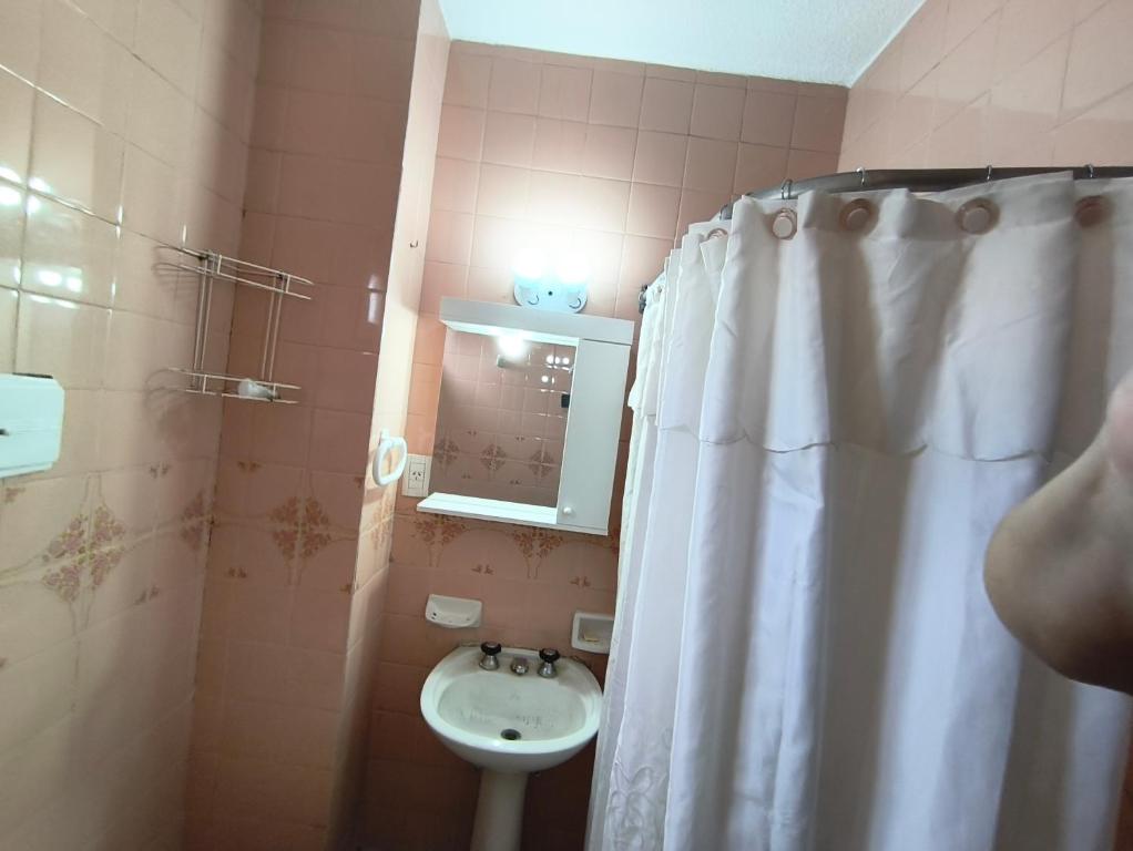Depto Céntrico, 2 Ambientes, Cochera, Internet, 300 mts de playa - 4