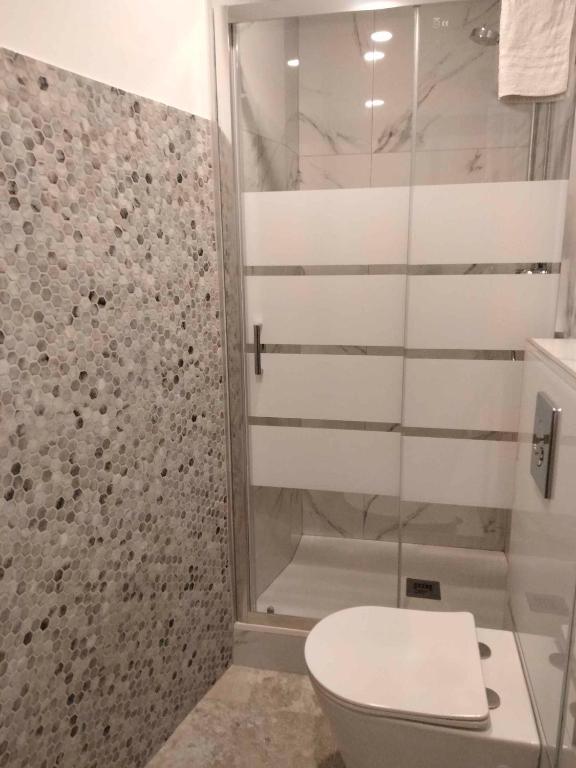 BOLOGNA CENTRO - DUE TORRI PALACE H - Rooms and suites - 3