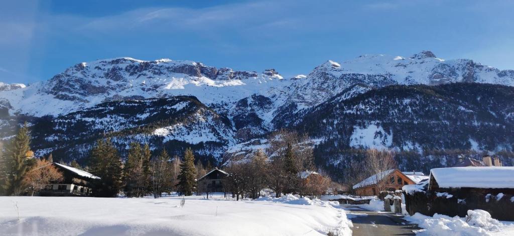 Appartement Proche Village + Vue sur Montagnes - 2
