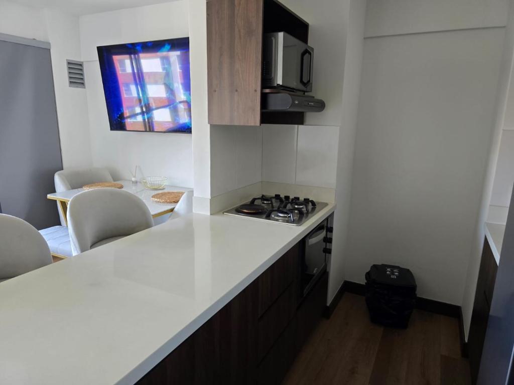 Modern sky high apartment in La Estrella - 3
