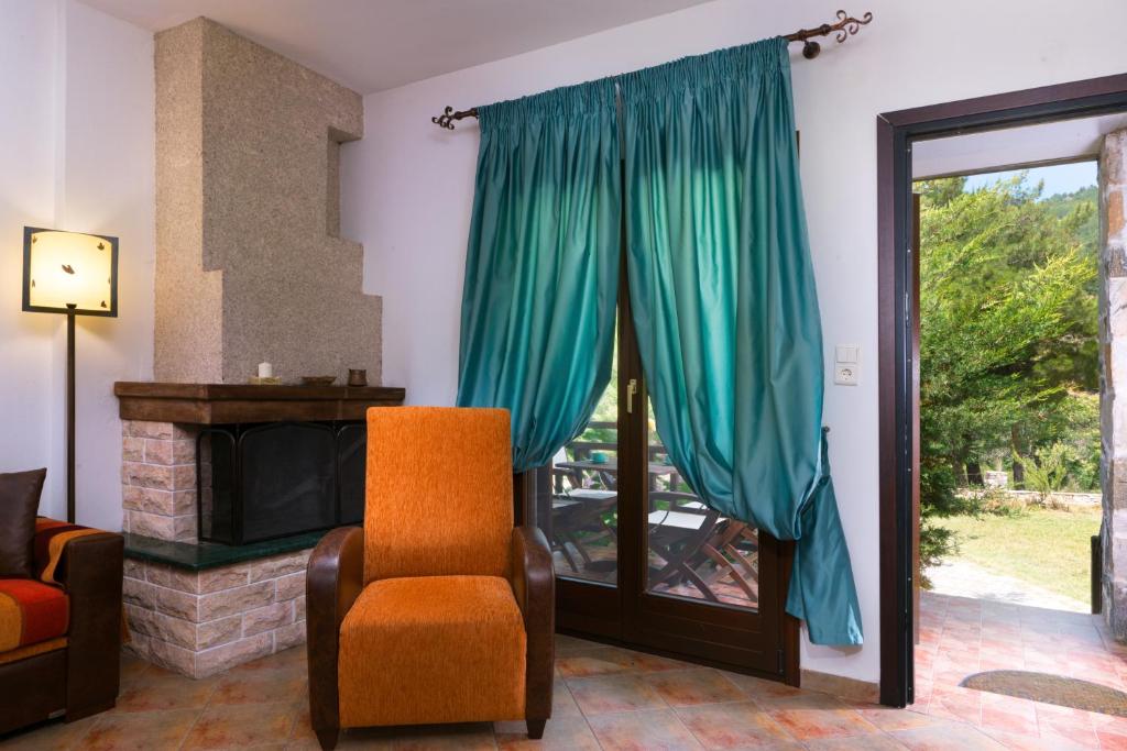 Menir Luxury Apartments — Hotel in Thassos