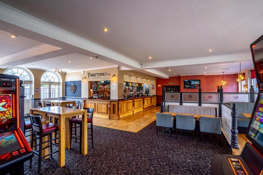 ペア ツリー イン (Pear Tree Inn)