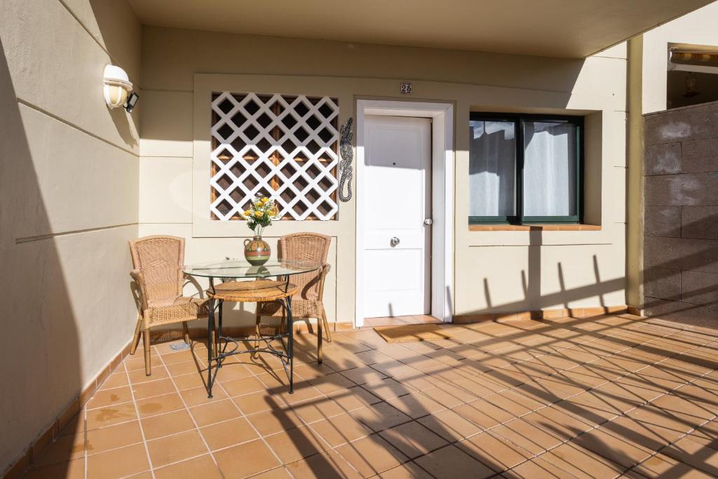 Home2Book Calm Living Costa Adeje with Terraces - 5