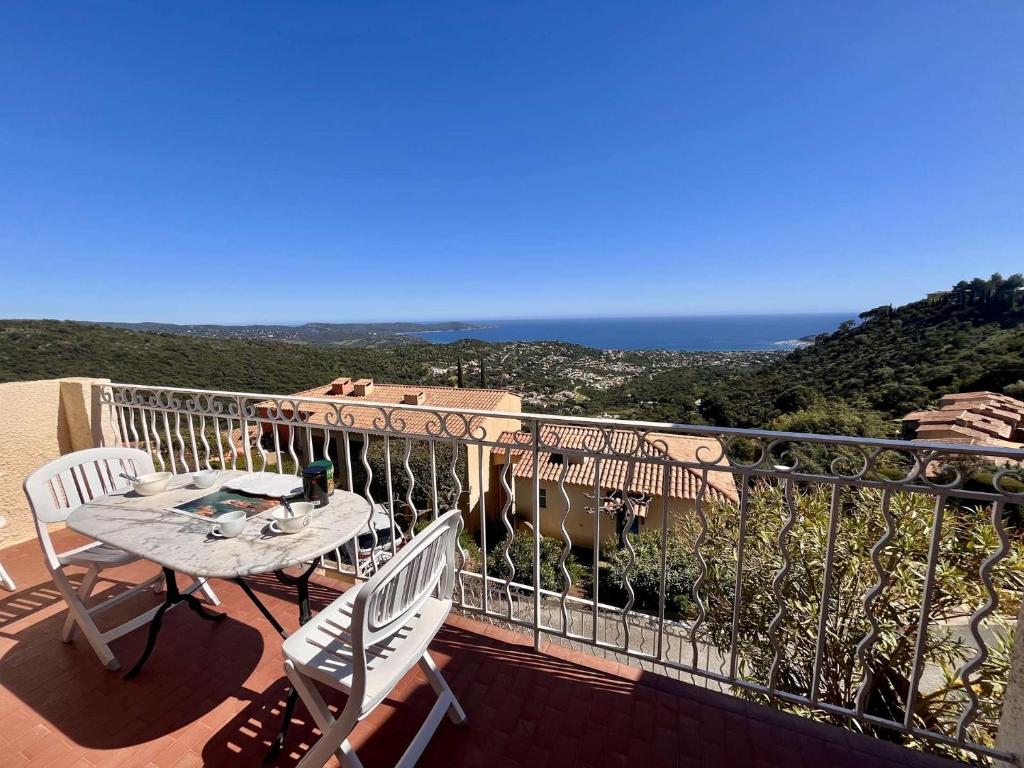CA053-098 APPARTEMENT 2 PIÈCES CABINE - 4 Personnes - CAVALAIRE SUR MER - 2