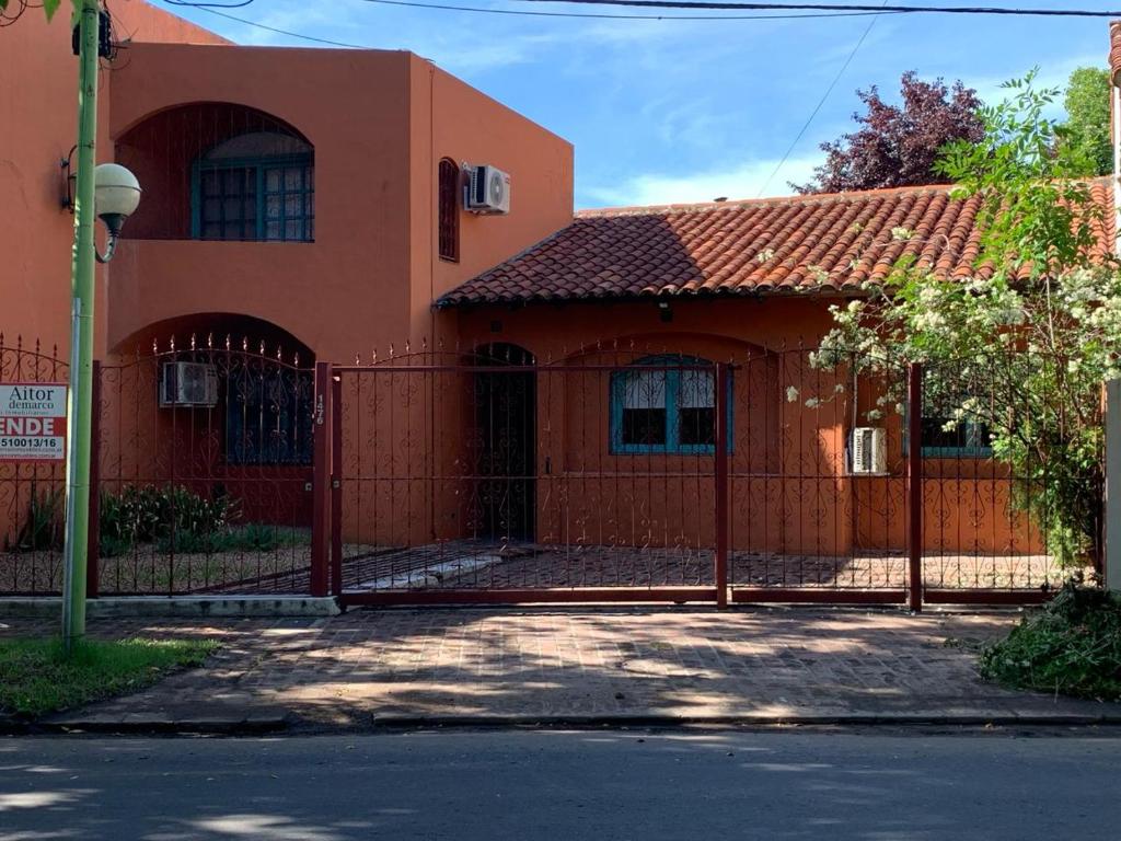 Casa máximo confort con oficina - 2