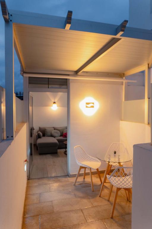 Modern apartment with wifi and AC - 5