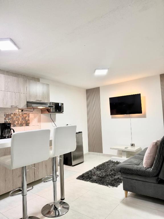 Apartamento Cerca Del Aeropuerto - 1