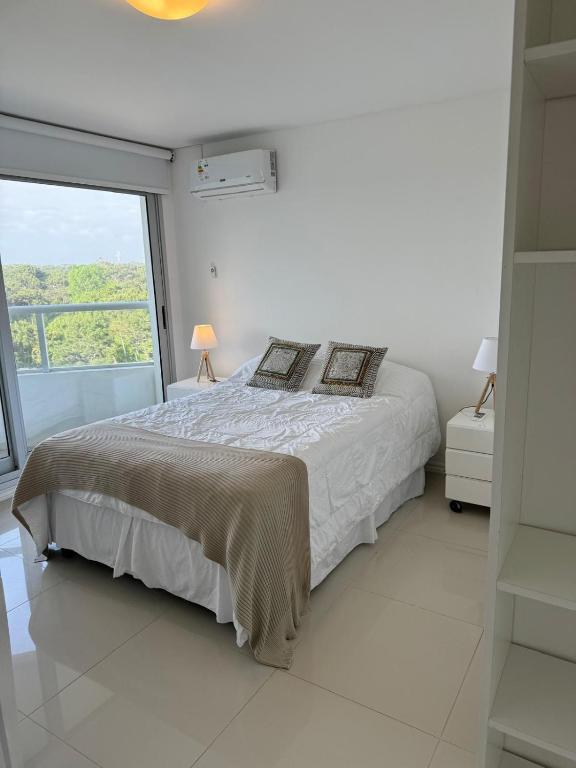 Punta Roosevelt-- APTO 902 - 1