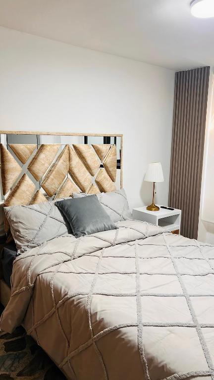 Hermoso apartamento nuevo ! A un paso de la 70 zona vip - 1