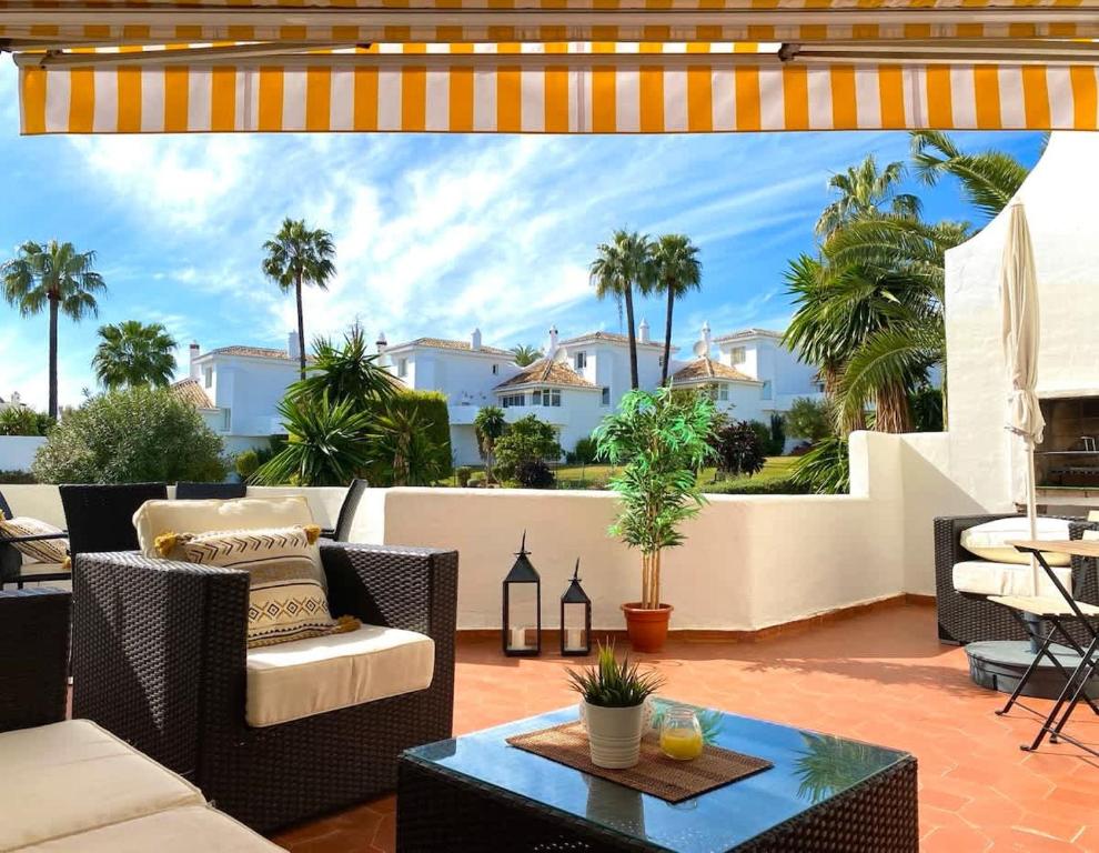 Bright spacious 3 bed apartment - 5