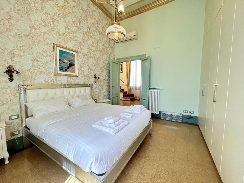 Apartment Florentine Penthouse von FlorenceHospitality by Interhome - 3