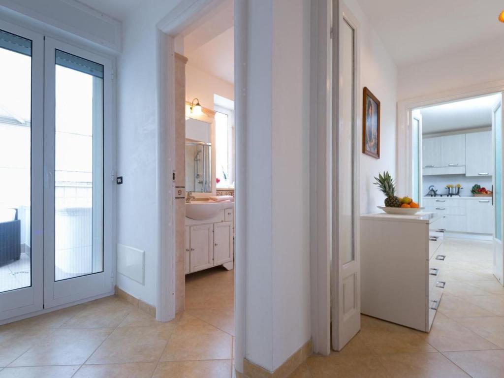 Apartment Wohnung in Carovigno mit Terrasse und Grill by Interhome - 3