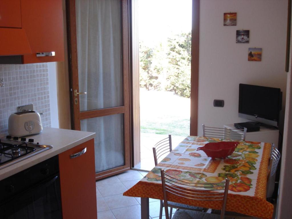 Apartment Gemütliches Appartement in Capoliveri mit Grill und Terrasse by Interhome - 4