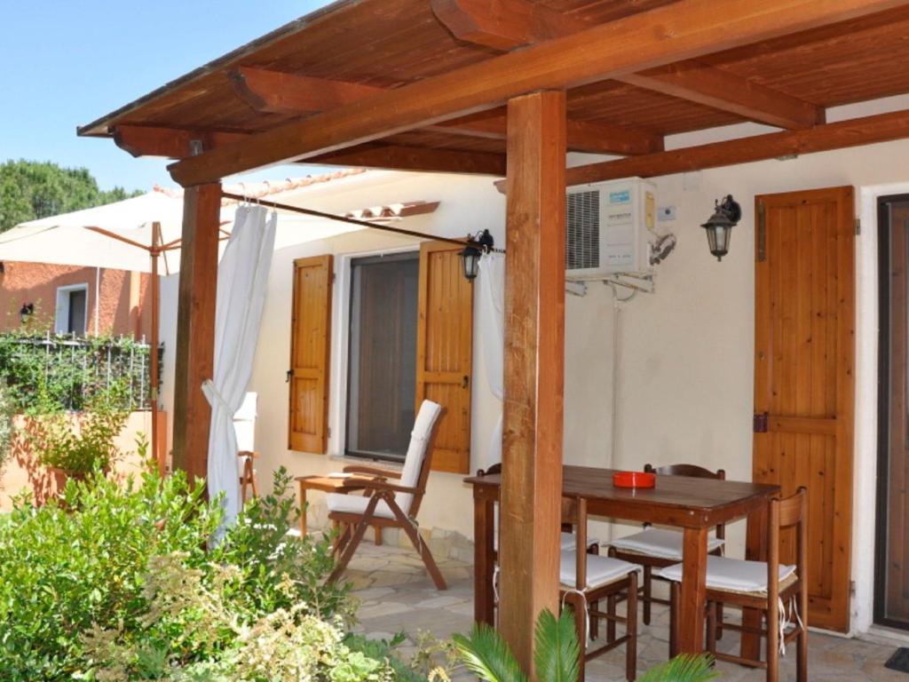Apartment Lubagnu Vacanze- Drei-Zimmer-Wohnung E by Interhome - 4