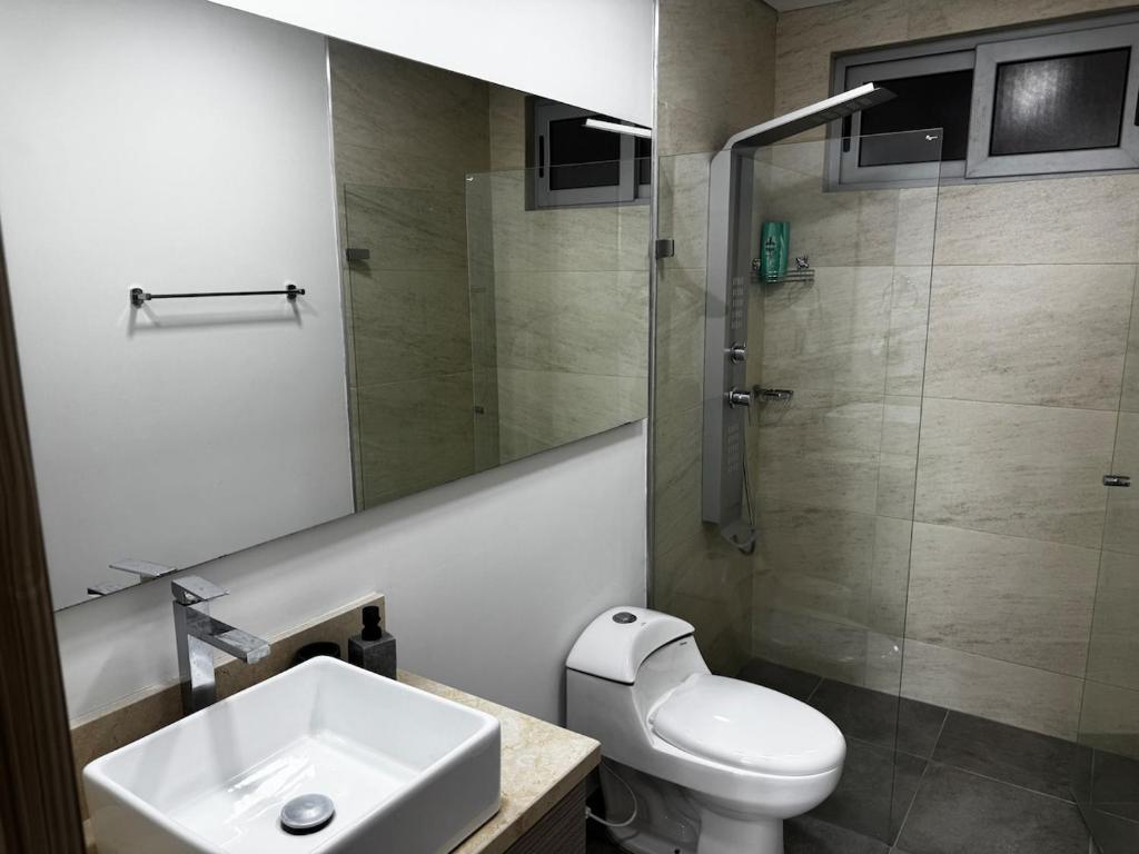 NEW Premium 1BR Apartment in the Best Area - 4