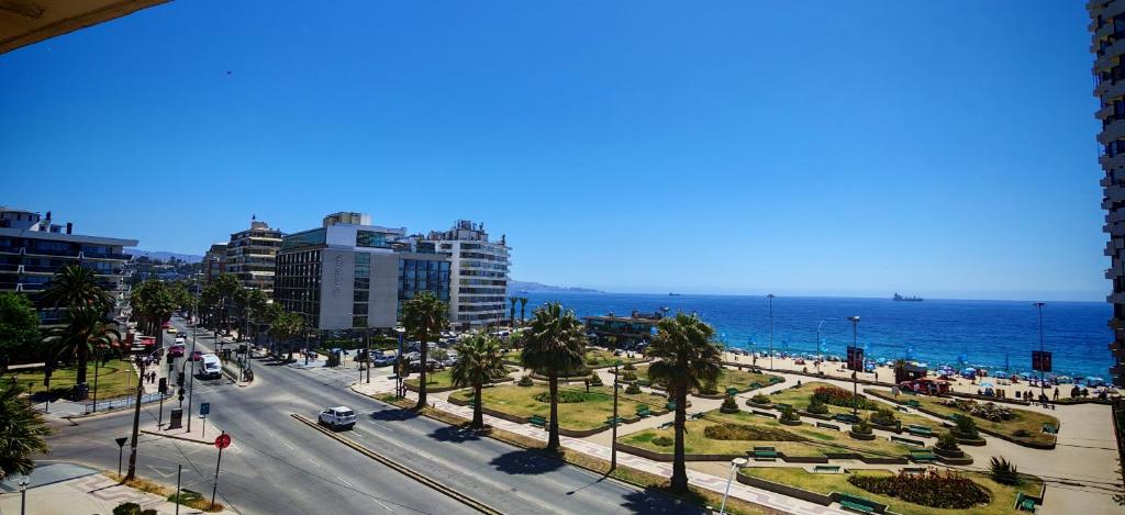 Viña dp Maravillosa VISTA, plena Av San Martín frente Playa Acapulco - 2