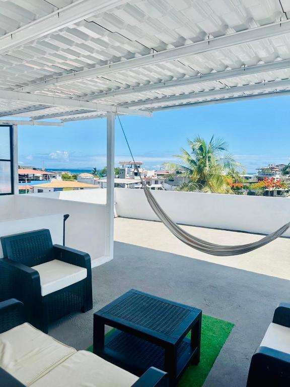 Family-friendly with balcony and terrace - 1