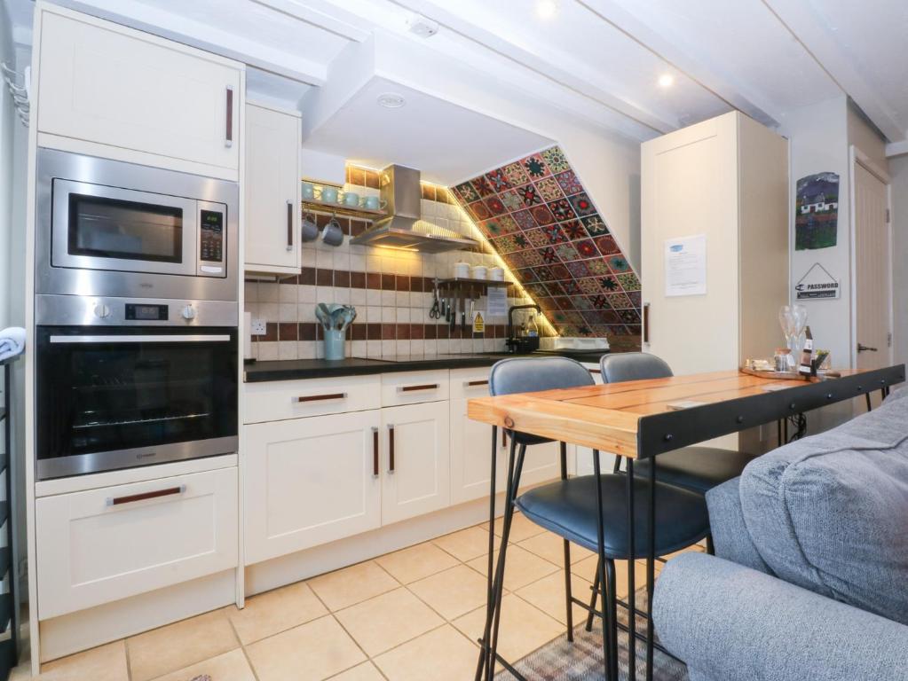 Pine Cottage, Caernarfon photo 3