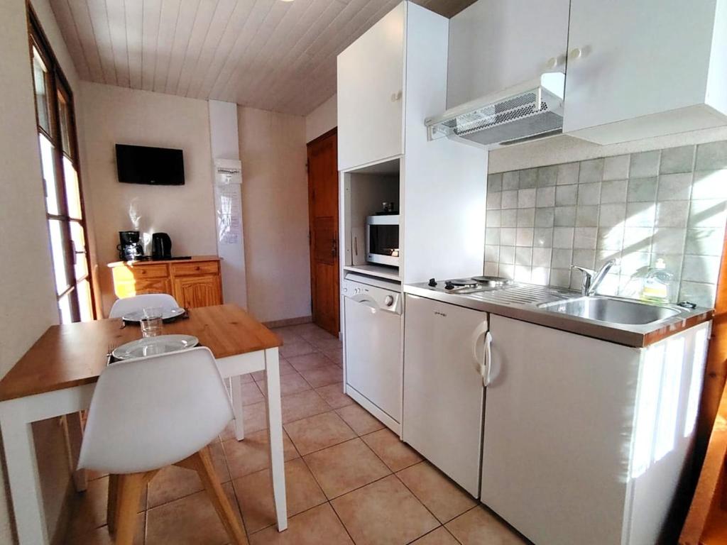 Les Oulles 18 - WIFI - Piscine - Balcon - 4
