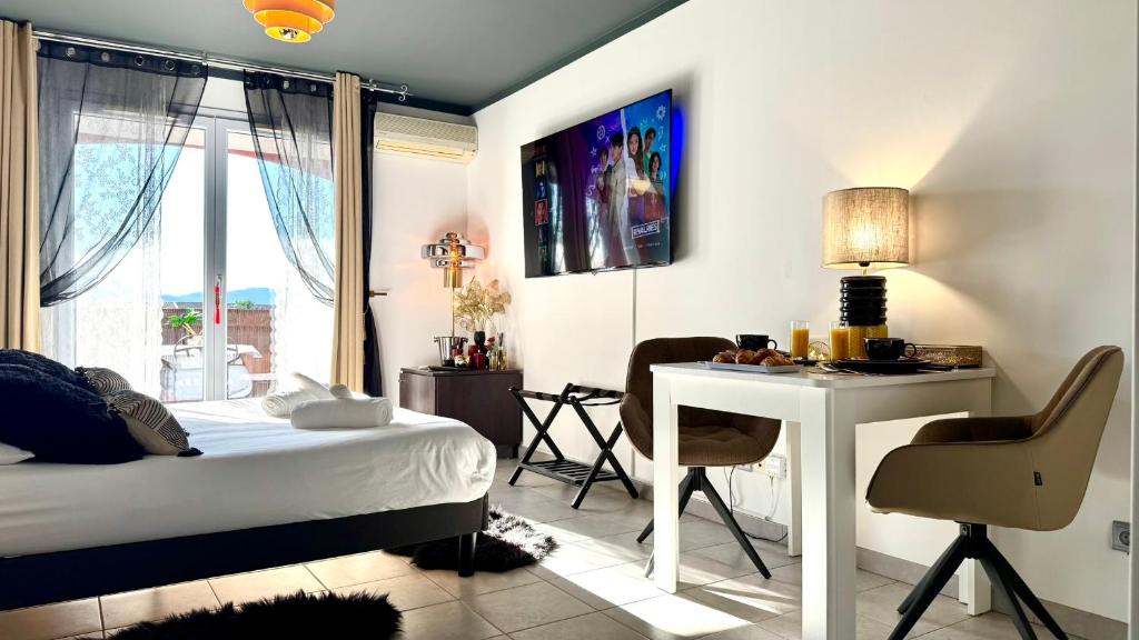 Côte d'Azur - 25m - Studio at Château des Artistes - 2
