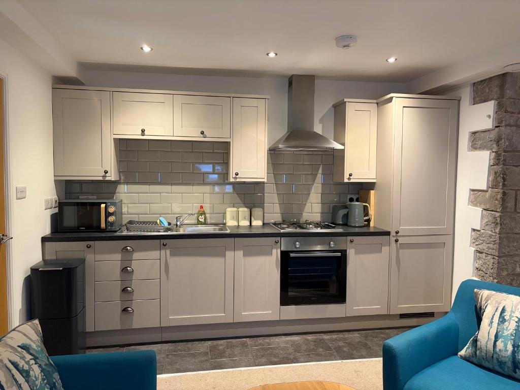 8 Crickhowell Cottages photo 5