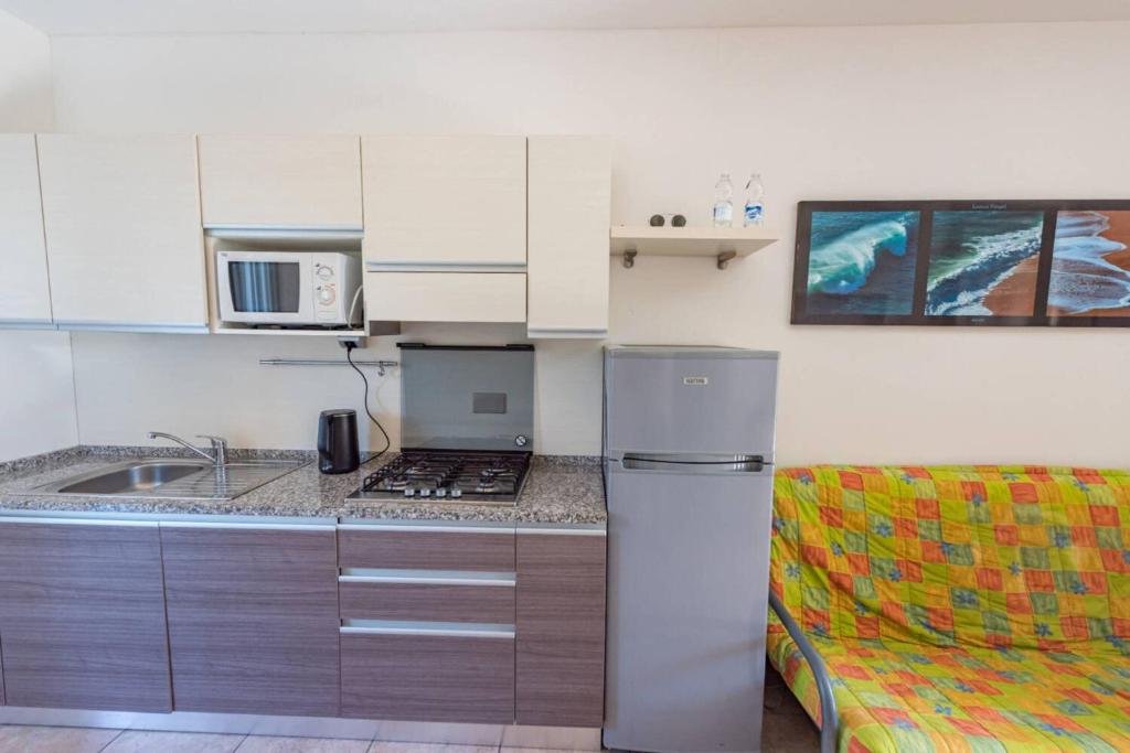 Comfortable family apartment with swimming pool - 2