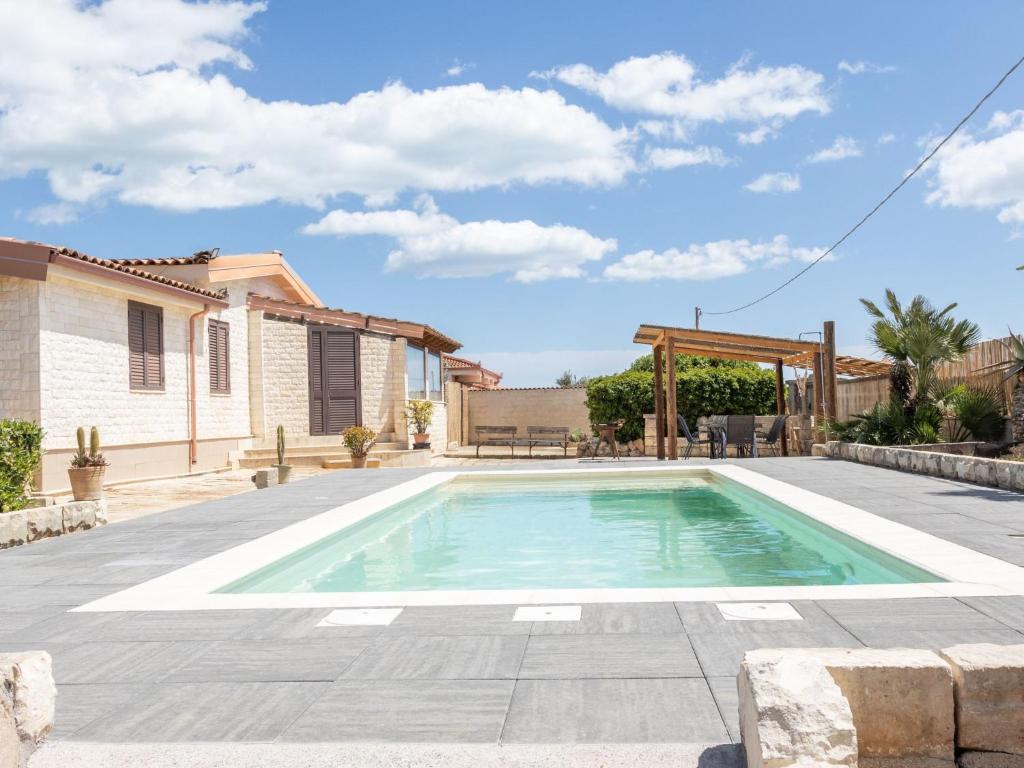 Holiday Home Villa Scrusciu Ri Mari- privater Pool- Noto by Interhome - 1