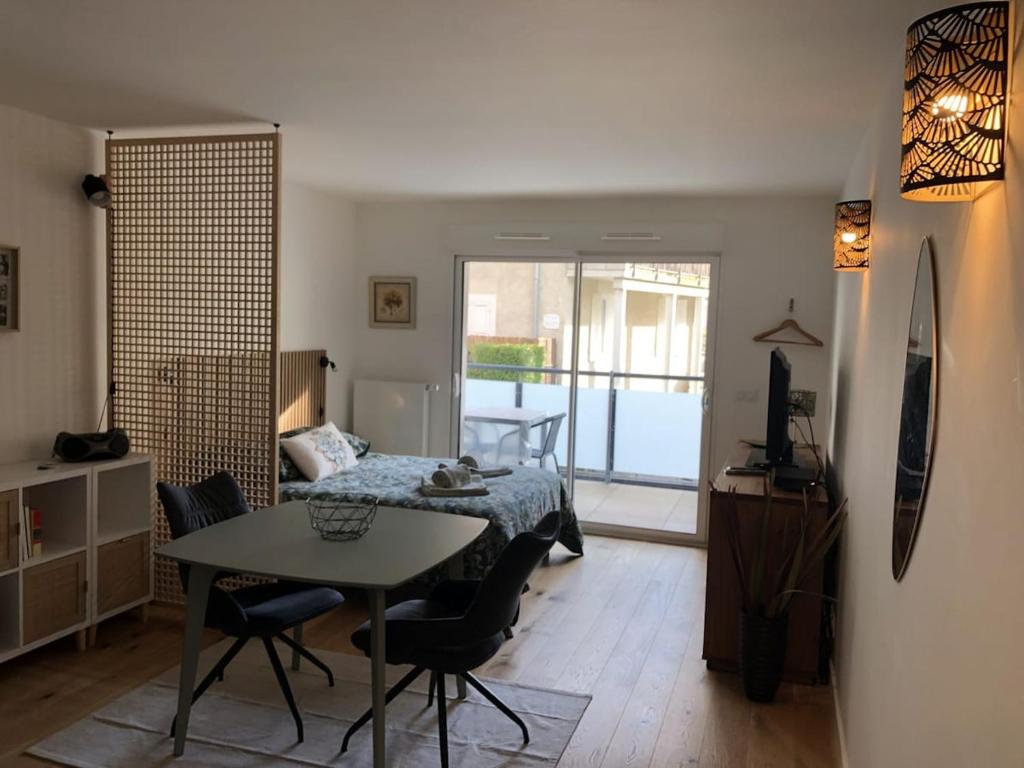 Studio 33m2 avec terrasse en centre ville - 3