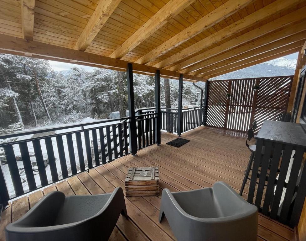 Chalet neuf proche des stations de ski - 4