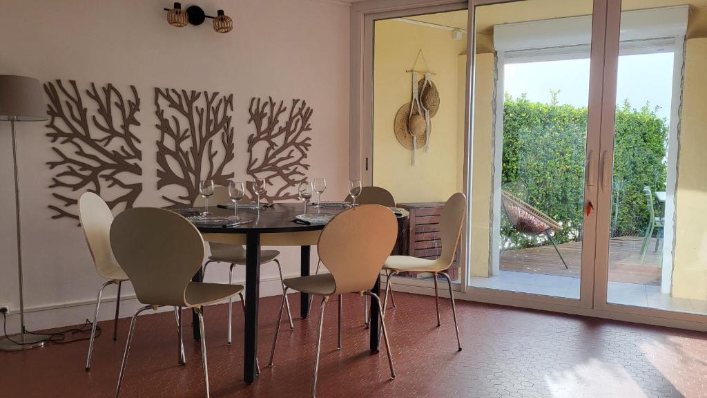 Vue mer, proche plages, 5 adultes 1 enfant - 4