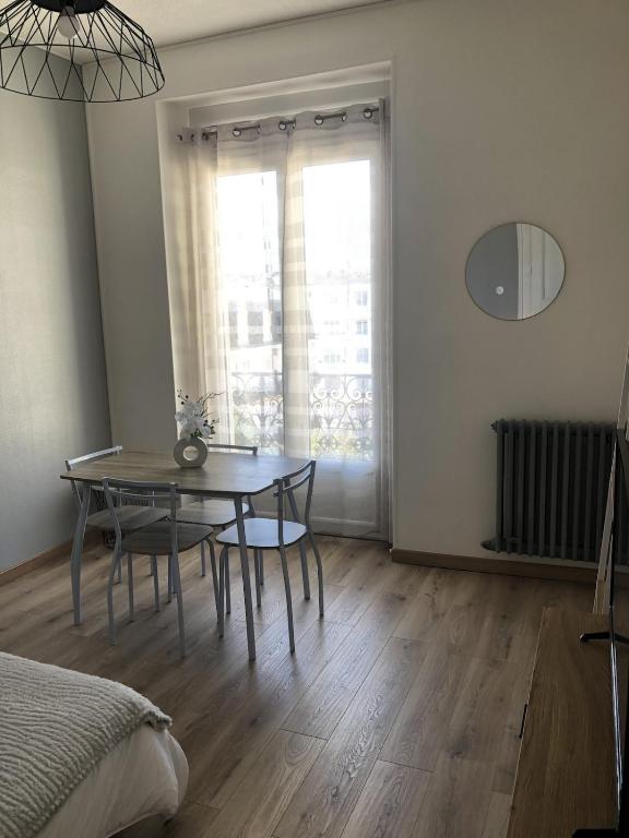 Studio 25m2 avec parking et balcon centre ville - 3