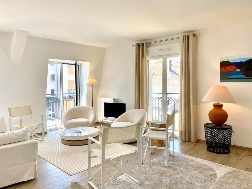 Dinard centre Appt, terrasse, parking, 200M plage - 1