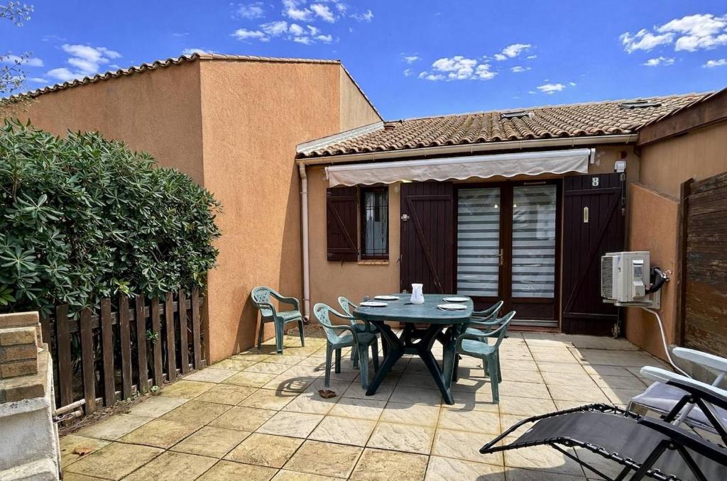 Pavillon avec grande terrasse à l'abri des regard, piscine, clim - GN020-008 - 1
