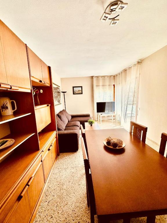 Canyelles Beach Apartment - 3
