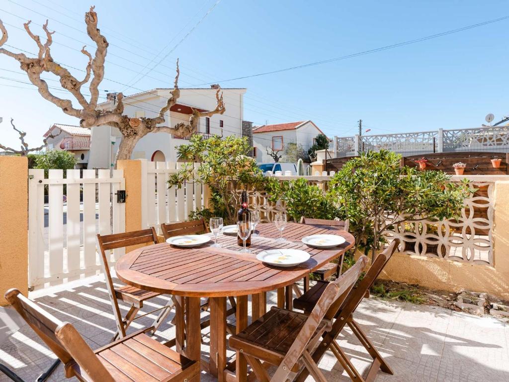 T2 climatisé avec WIFI, proche plage, parking privé, rénové 2023, terrasse, animaux non admis - FR-1-409-225 - 5