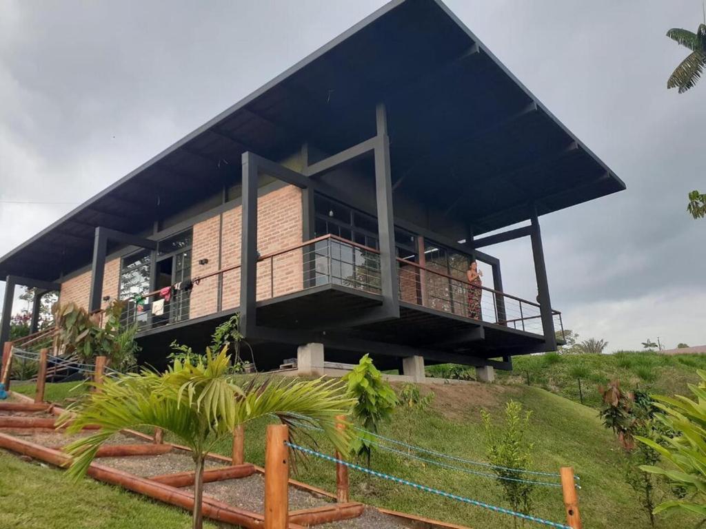 Luxury Getaway in Pedro Vicente Maldonado - 1