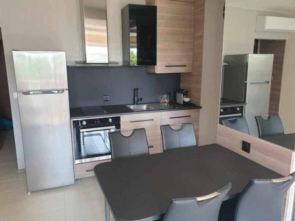 FS520-126 Appt Studio cabine 4 personnes FREJUS - 4