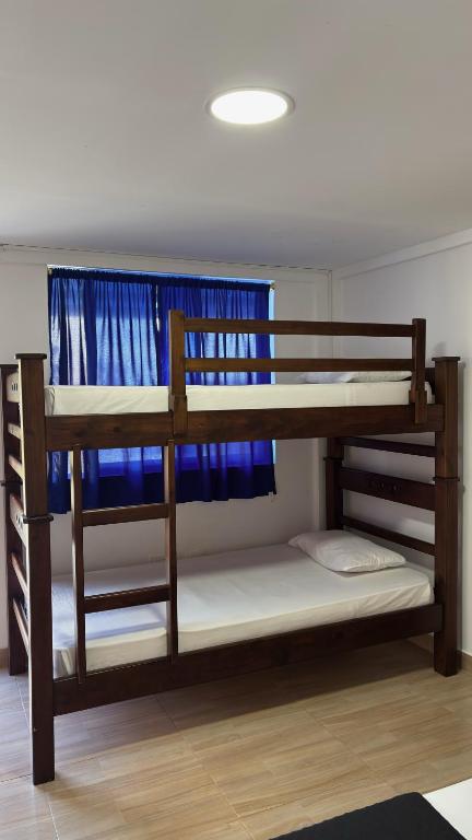 Villaaura Hostal - 2