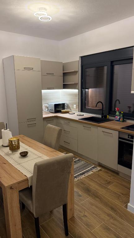 Morea Apartments - 4