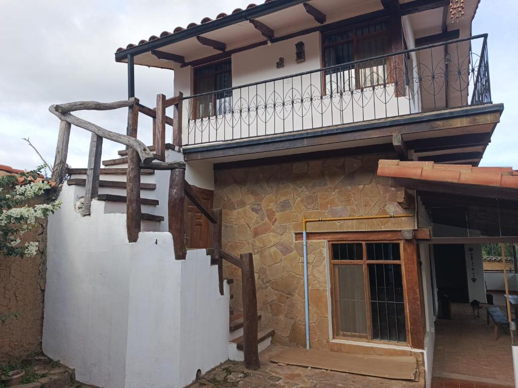 Casa independiente céntrica - 1