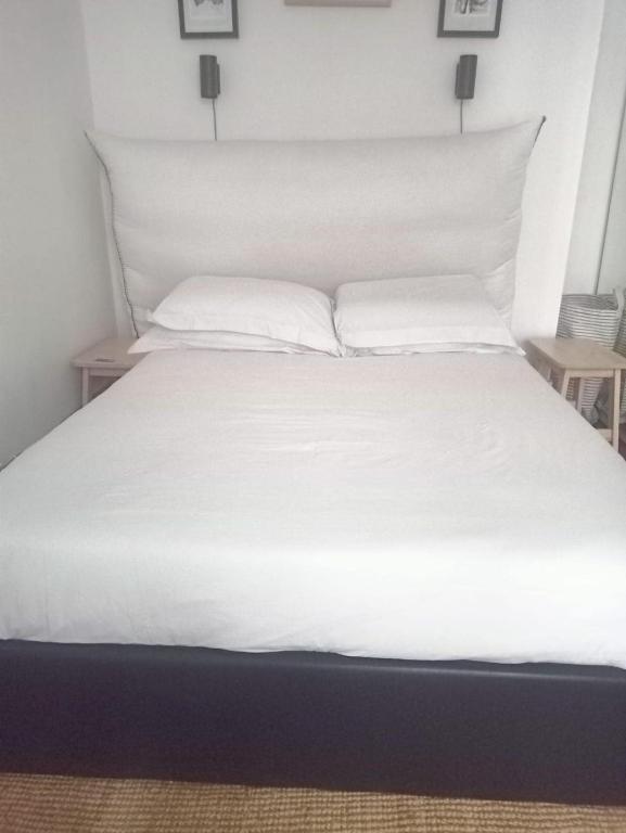 New flat, canal Saint Martin, close to Marais - 4