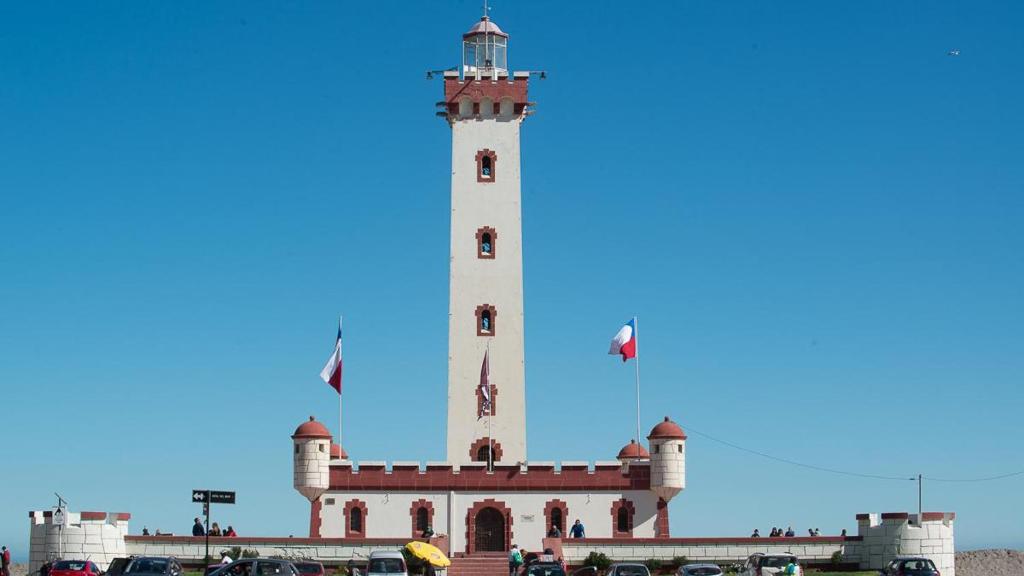 Cerca de la playa y restaurantes - 2