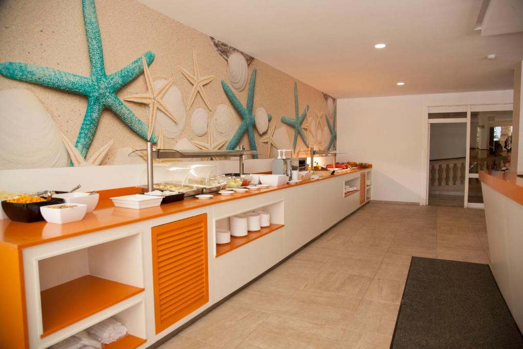 Globales Maioris — Restaurant & bars in Maioris Decima, Balearic Islands