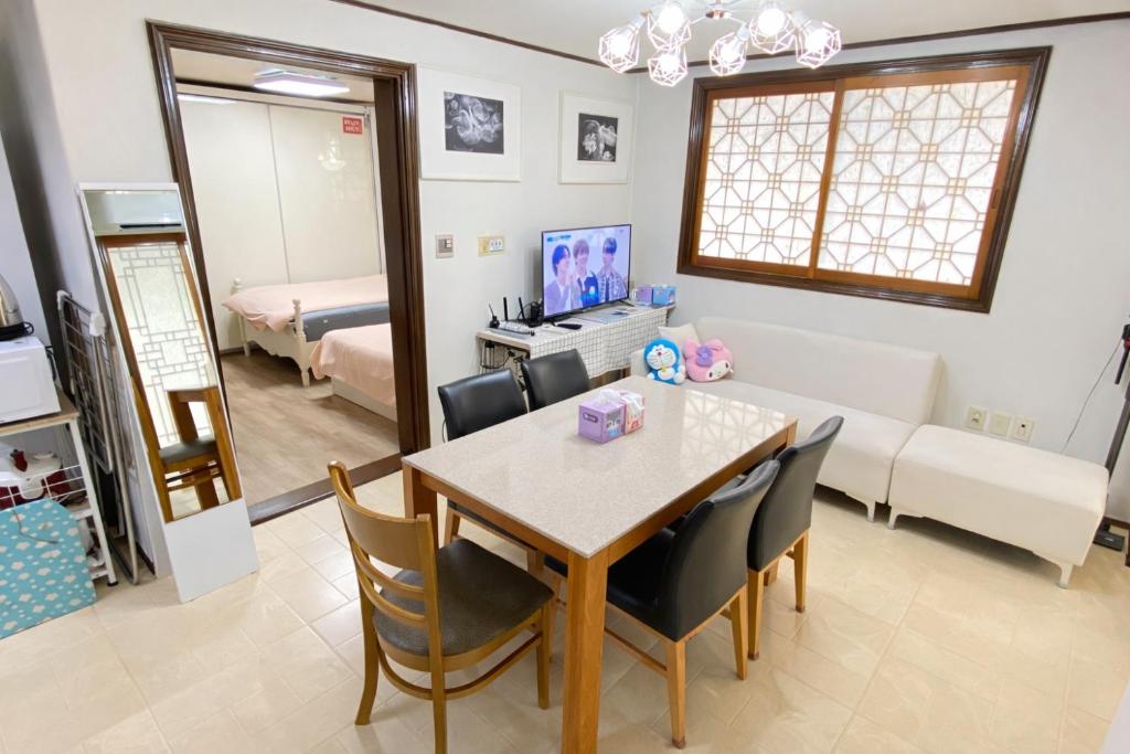 Aroha House
