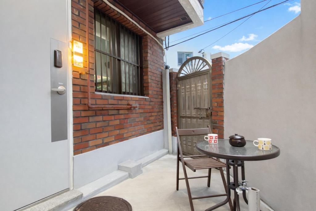 Aroha House
