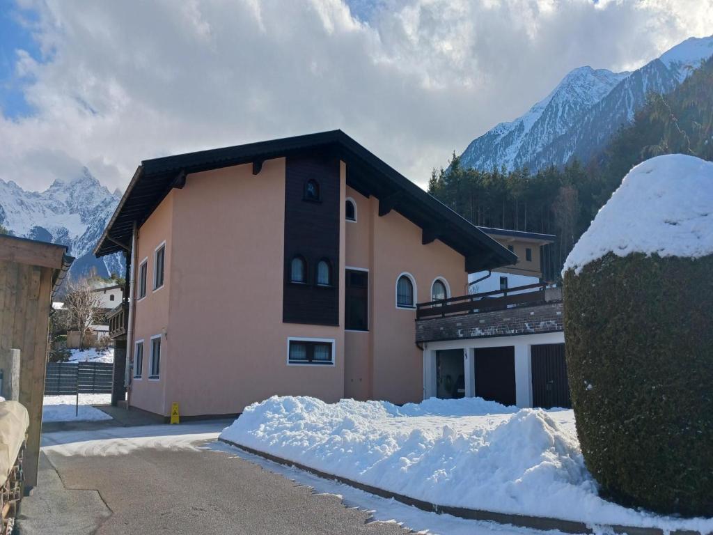 Apartment in Ötztal near Ski Slopes - 2