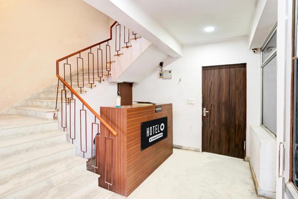 フロント・ロビー