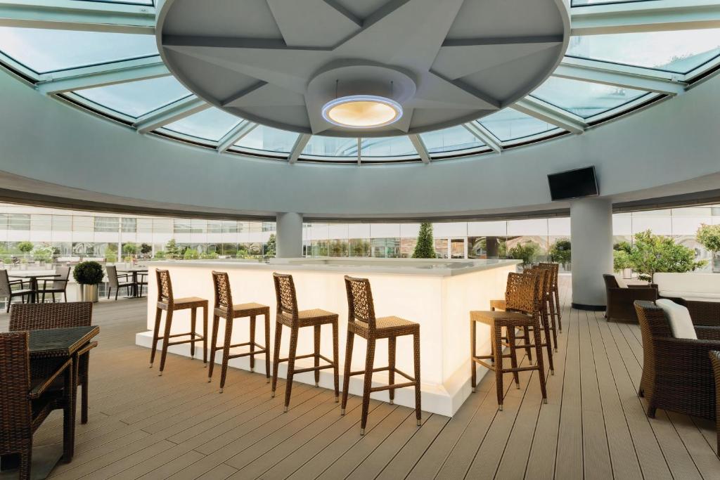 Bar/lounge