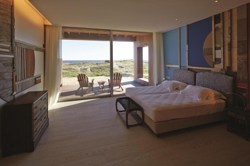 Bahia Vik photo